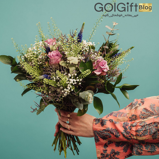 معنای هدیه دادن گل  width=512 height=512 border=0