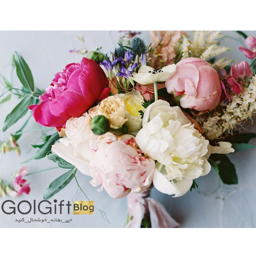 انتخاب گل مناسب برای دسته گل بله برون width=512 height=512 border=0